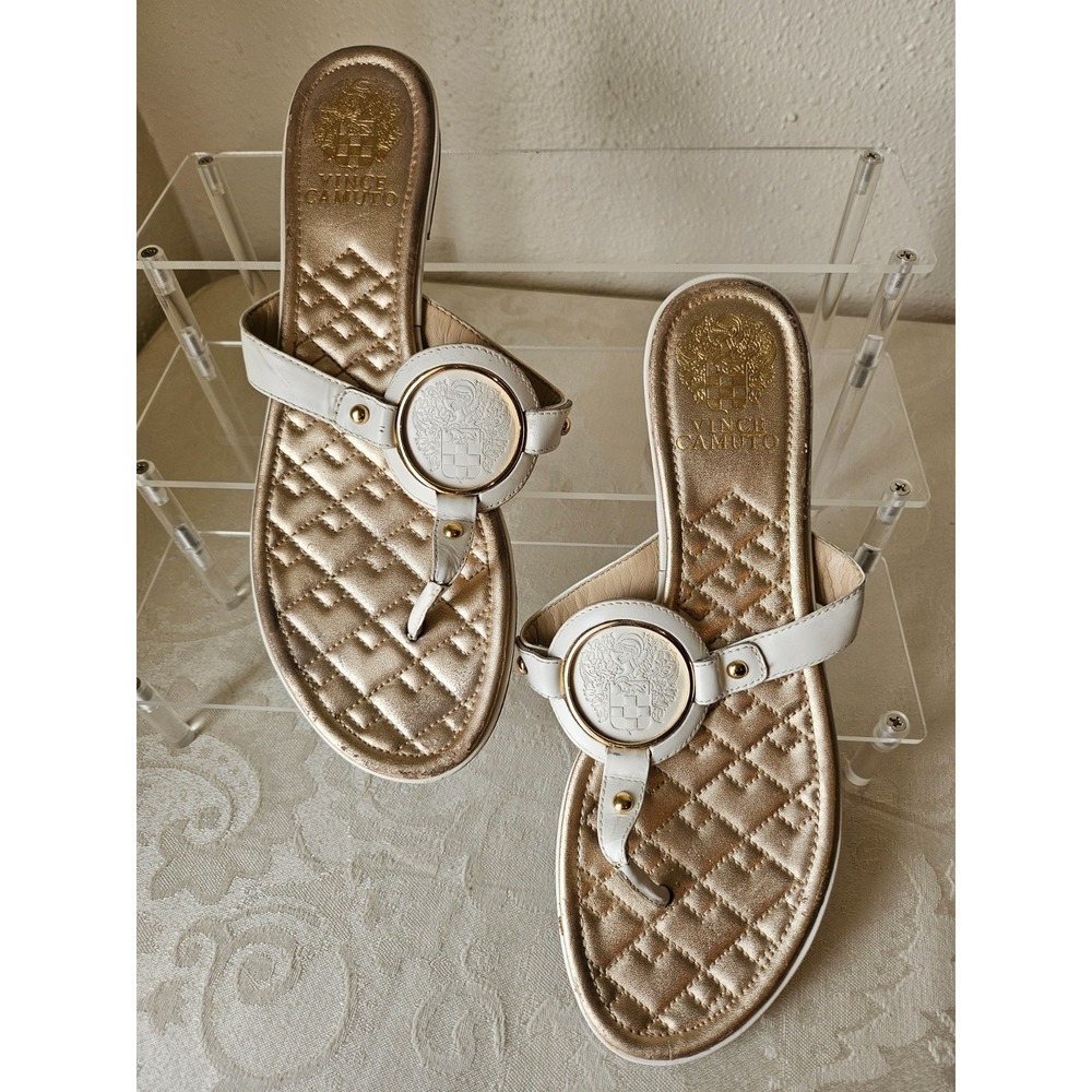 Vince Camuto Quilted Footbed Sandals – White/Gold – Size 9 – Crest Hardware